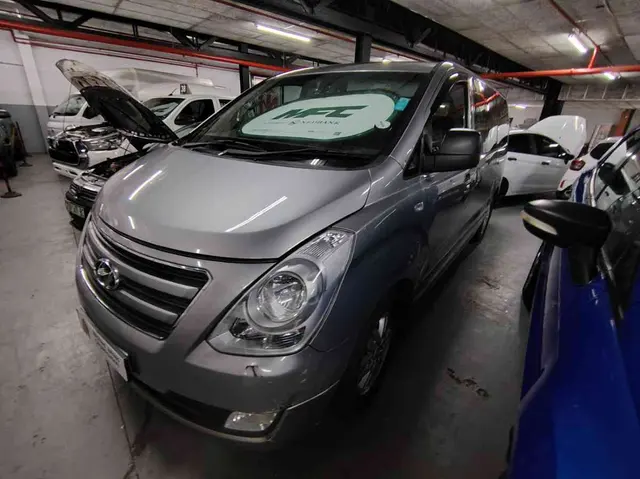 2016 HYUNDAI H-1 2.5 CRDI A/T/ 2.5 ELITE A/T