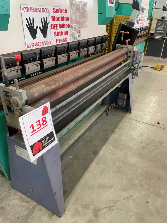 ACL MACHINE MODEL - W11G - 15XL300 SN: 8121122