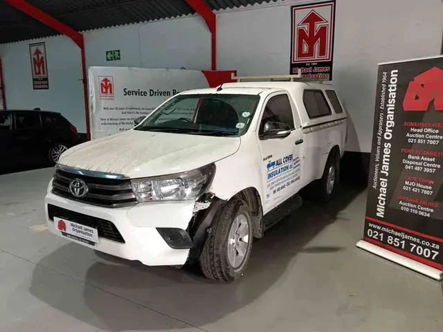 2017 TOYOTA HILUX 2.4 GD-6 P/U S/C