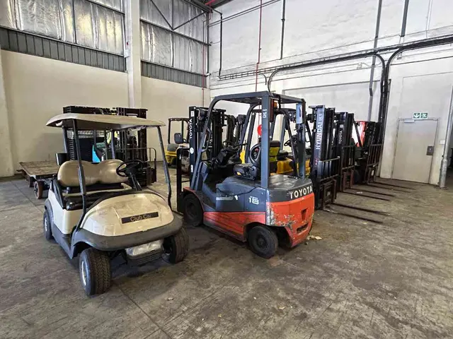 Hysters And Forklifts