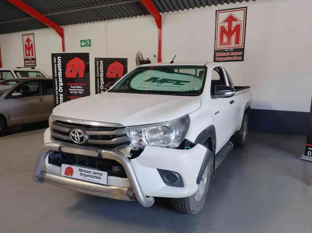 2017 TOYOTA HILUX 2.4 GD-6 RB SRX P/U S/C