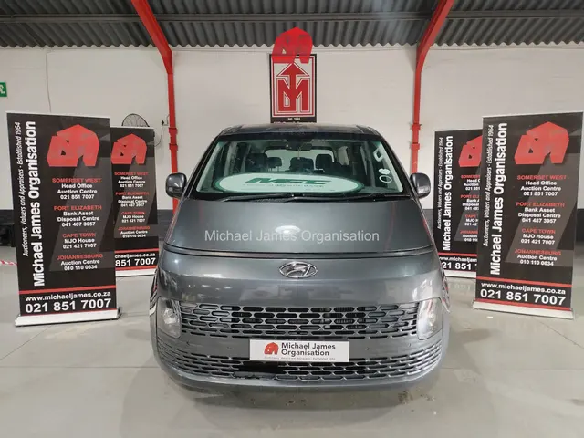 2022 HYUNDAI STARIA 2.2D A/T