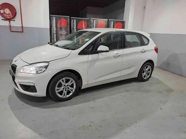 2017 BMW 220i Active Tourer A/T (F45)