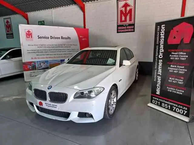 2013 BMW 520i A/T