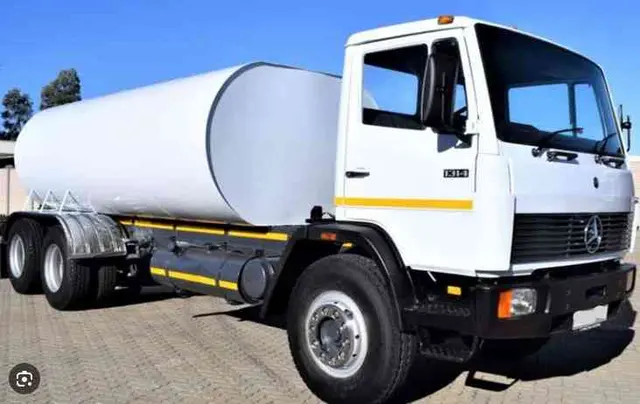 1994 Merc Benz NG Series Water Tanker