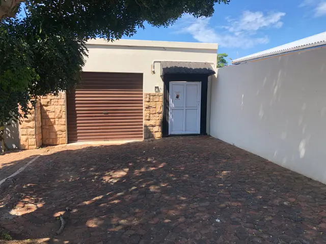 4 Bedroom Home Plus Flatlet