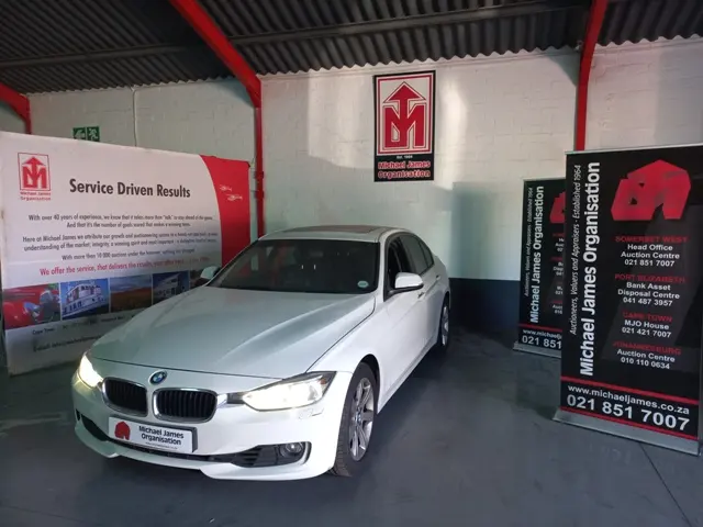 2015 BMW 320i A/T