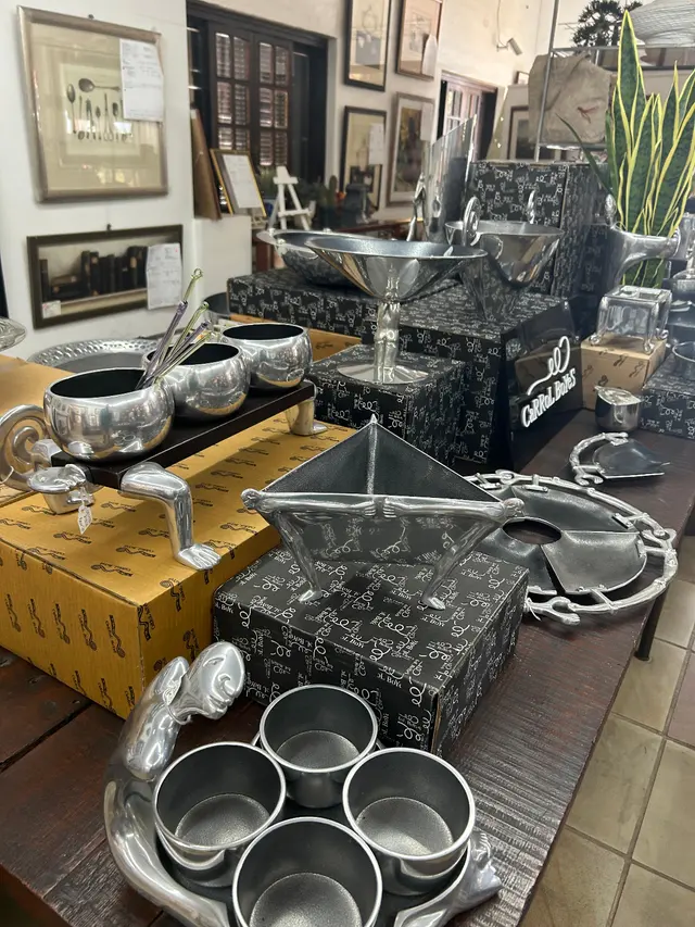 Onsite Disposal Auction - Entire Contents Of Frames & Things Store - Somerset West A-3450