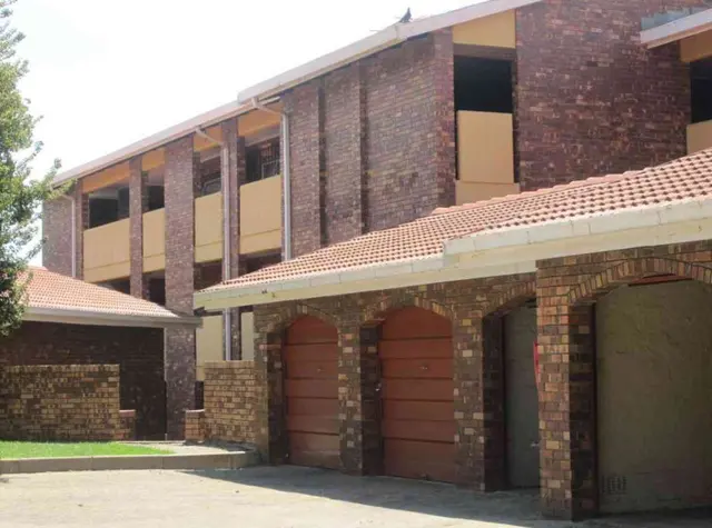Onsite Division of Joint Estate Auction - Apartment - Sunninghill - Johannesburg