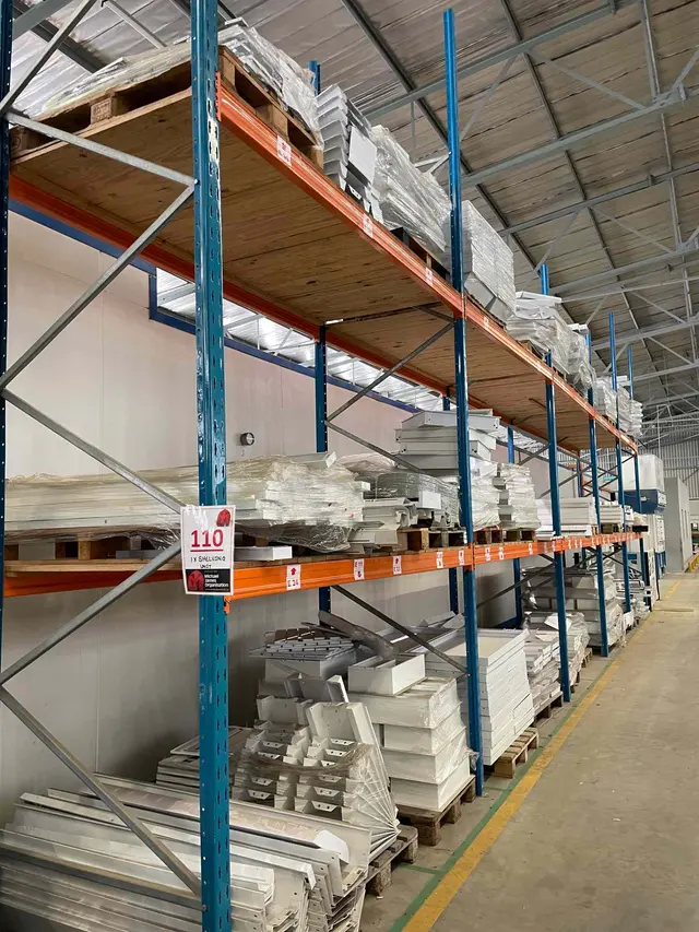 1 X INDUSTRIAL SHELVING UNIT