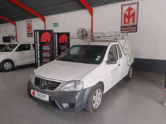 2023 NISSAN NP200 A/C SAFETY PACK P/U S/C