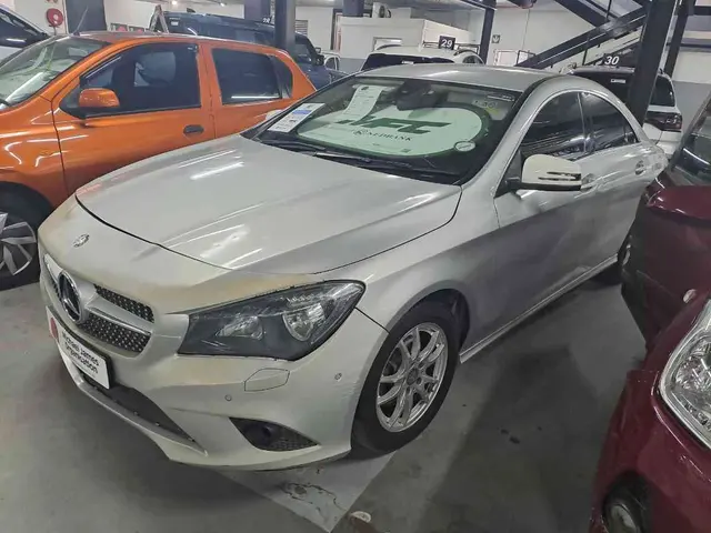 2015 MERCEDES BENZ  CLA 200 A/T
