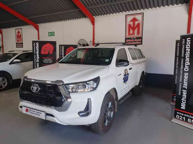 2023 TOYOTA HILUX 2.4 GD-6 RB RAIDER P/U S/C