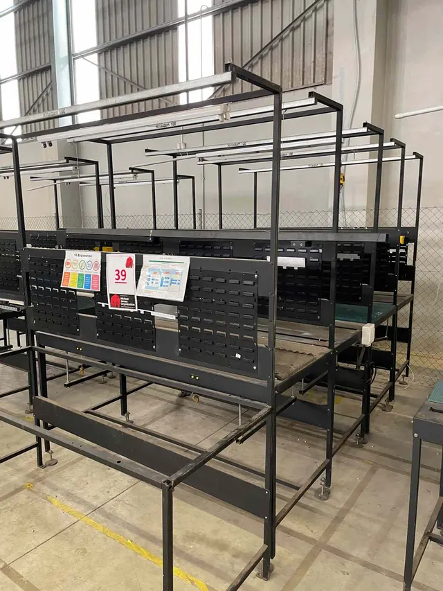 5 X BLACK STEEL WORK STATIONS