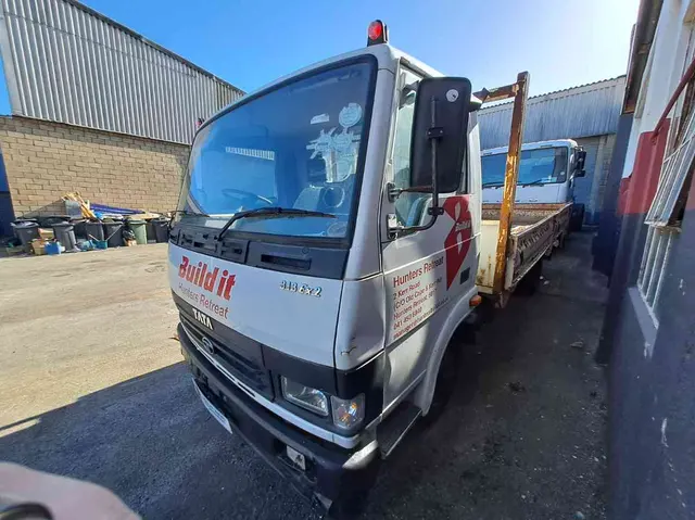2018 TATA LPT 813 6X2 F/C C/C 4 TON TRUCK