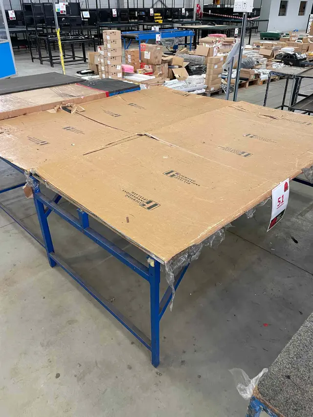 4 X VARIOUS SIZE WORK TABLES