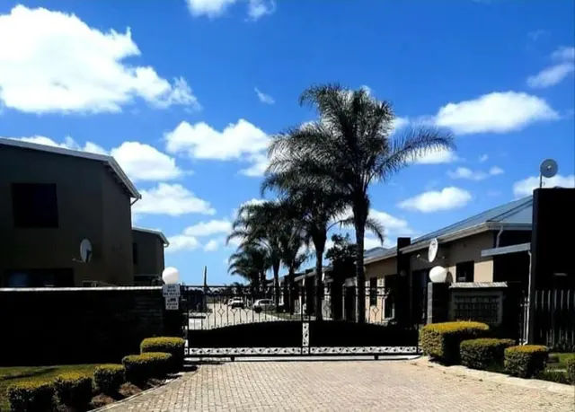 Online Auction - 3 Residential Properties - Despatch - Eastern Cape A-3444