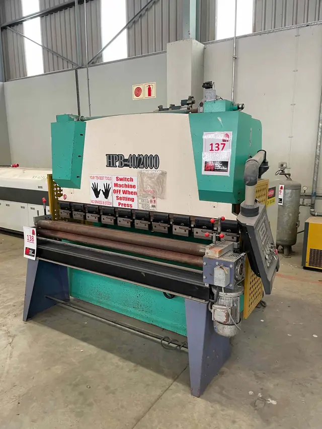 HPB BENDING MACHINE MODEL - HPR - 40/2000 MFG NO: LW121024 - 2