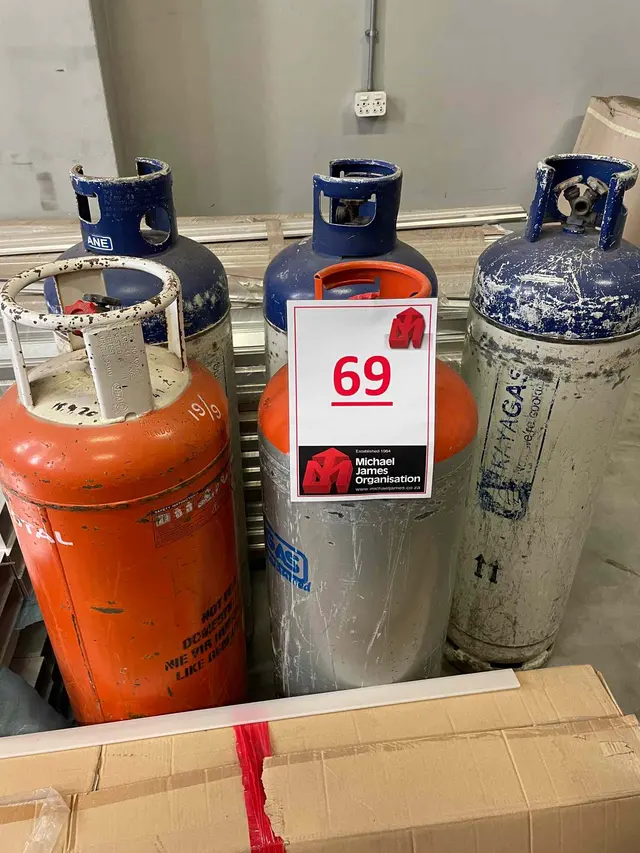 5 X 48KG GAS BOTTLES