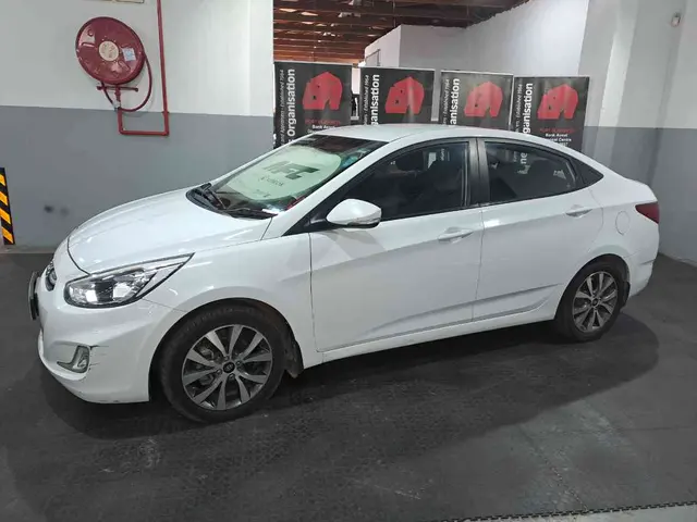 2017 Hyundai Accent 1.6 GLS/Fluid A/T