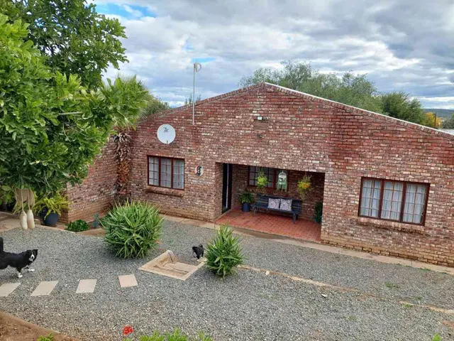 23 Reserwe Street, Oudtshoorn