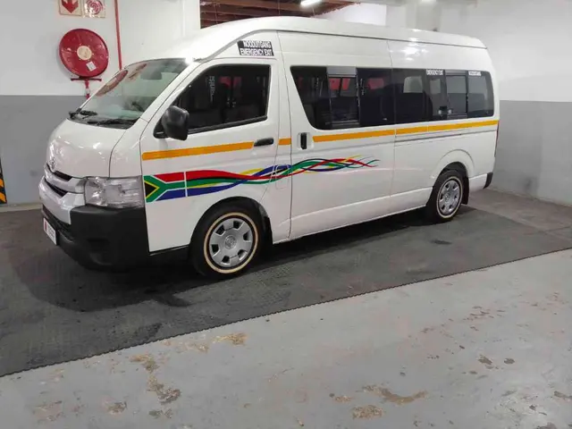 2023 TOYOTA QUANTUM/HIACE 2.5 D-4D SESFIKILE 16S