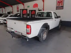 2018 NISSAN HARDBODY NP300 2.4i LWB 4X4 P/U S/C thumbnail 4