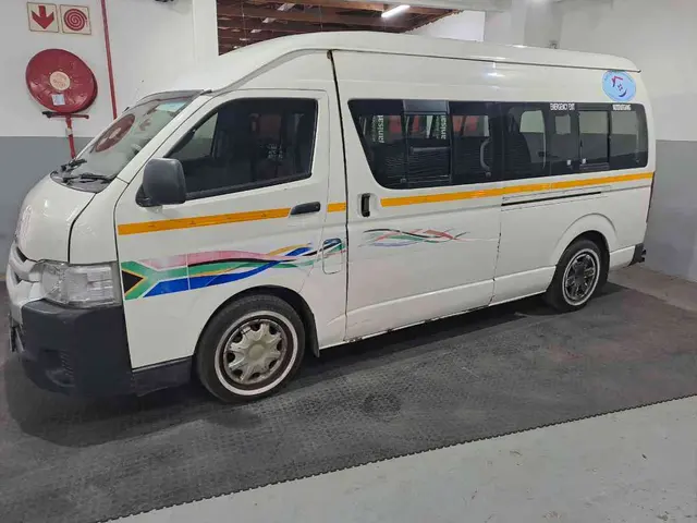 2016 TOYOTA QUANTUM 2.5 D-4D SESFIKILE 16S