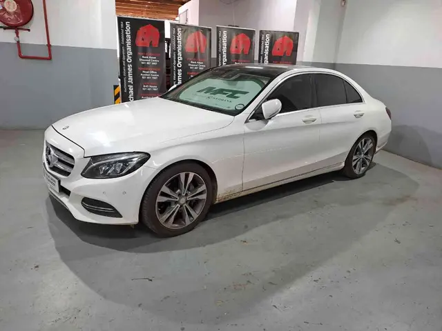 2015 Mercedes-Benz C250 Bluetec Avantgarde A/T