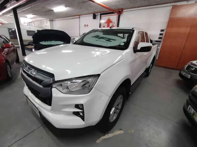 2022 ISUZU D -MAX 1.9 DDI HR LS A/T E/CAB
