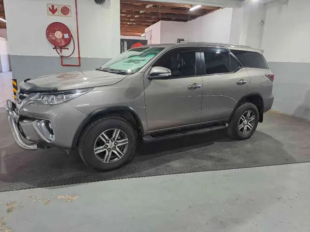 2017 TOYOTA FORTUNER 2.7 VVTI R/B A/T