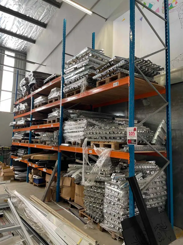 2 X INDUSTRIALS SHELVES