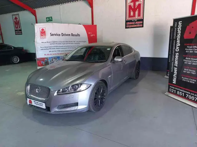 2014 Jaguar XF 2.0 i4