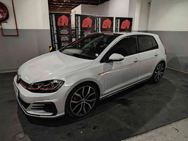 2018 VOLKSWAGEN GOLF VII GTI 2.0 TSI DSG
