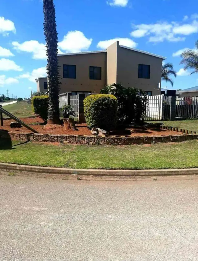 3 Bedroom Duplex - Erf 11638 -Thenant Ridge - Despatch