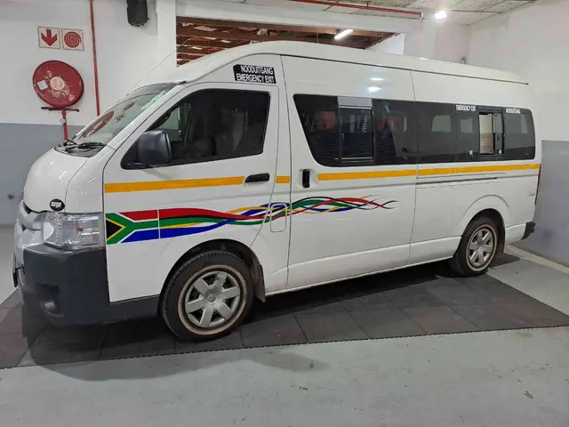 2021 TOYOTA QUANTUM/HIACE 2.5 D-4D SESFIKILE 16S