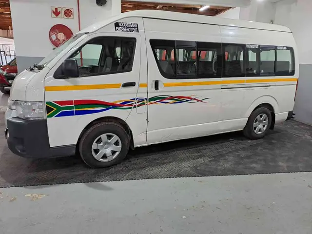 2020 TOYOTA QUANTUM HIACE 2.7 SESFIKLIE