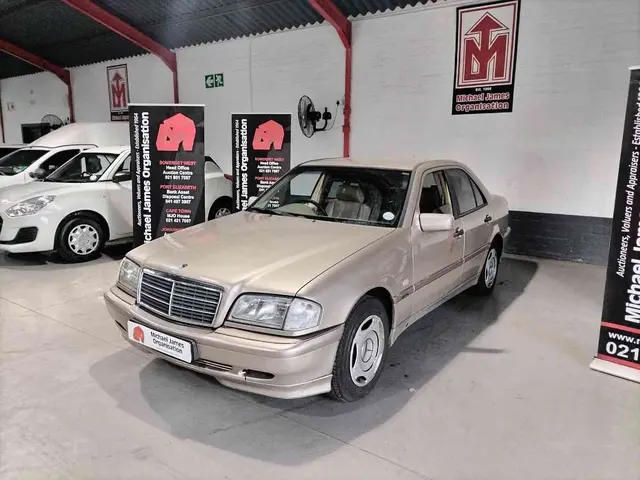2000 MERCEDEZ BENZ C180