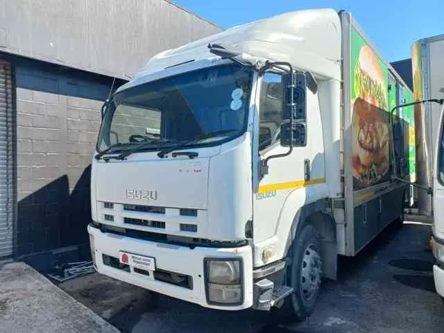 2014 Isuzu FTR 850 AUTO Van Body