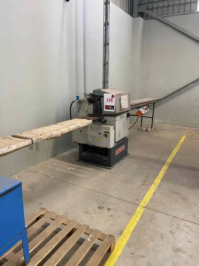 ELUMATEC ALLUMINUIM CUTT OFF SAW MODEL MGS 142 - 30