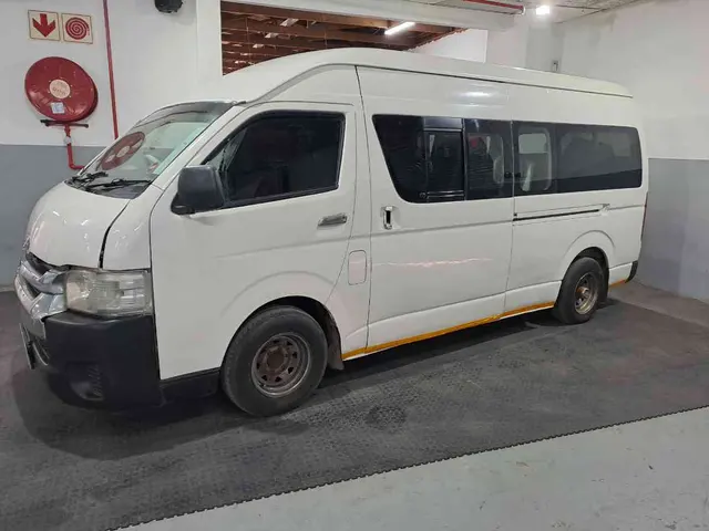 2008 TOYOTA QUANTUM/HIACE 2.5 D-4D 14 SEAT