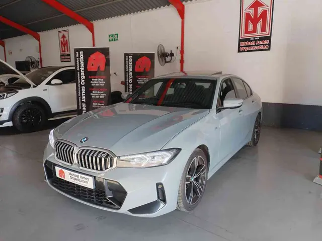 2023 BMW 318i M SPORT