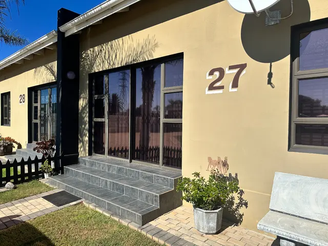 Onsite Insolvency Auction, Despatch, Eastern Cape A-3605