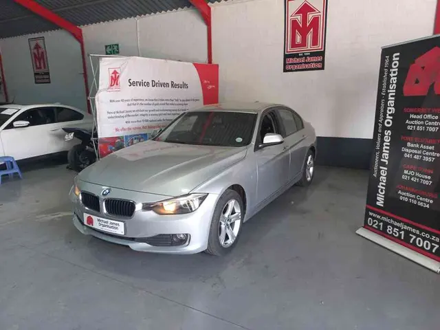 2015 BMW 316i A/T