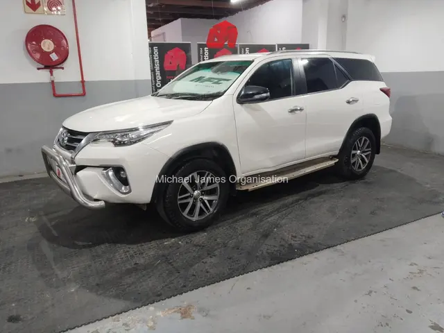 2019 TOYOTA FORTUNER 2.8 GD-6 R/B A/T