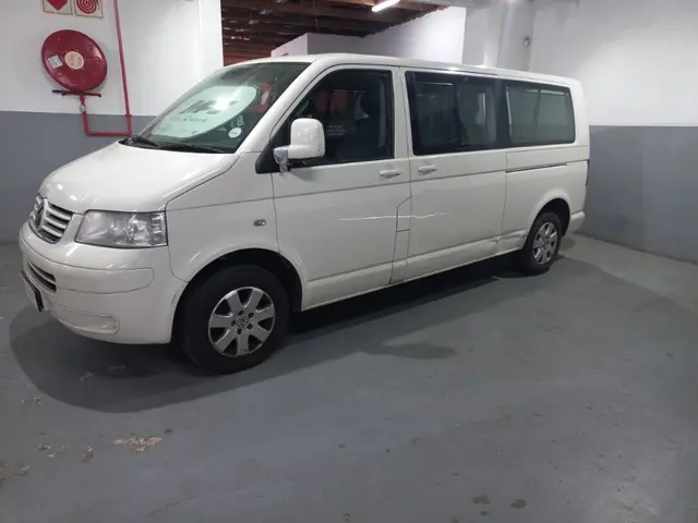 2008 Volkswagen T5 Kombi 2.5 TDI