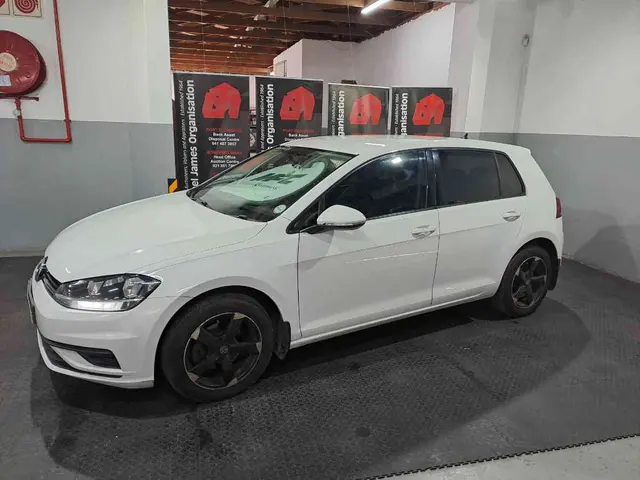2018 VOLKSWAGEN GOLF VII 1.0 TSI TRENDLINE