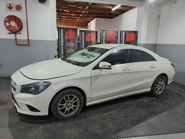 2015 MERCEDES-BENZ CLA 200 A/T
