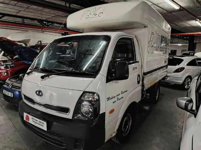 2012 KIA K2700 WORKHORSE P/U S/C