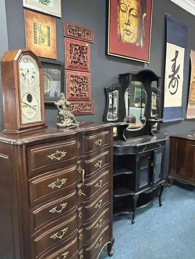Vintage, Antiques And Household Auction
